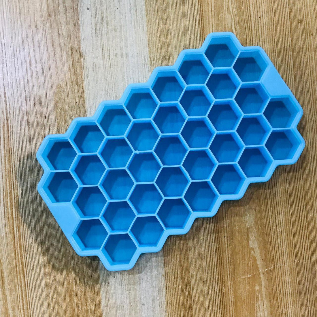 Silicon Honey Bunch Ice Cubes Tray
